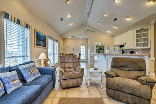 Luxury Peace At The Beach Home - Walk To Gulf!