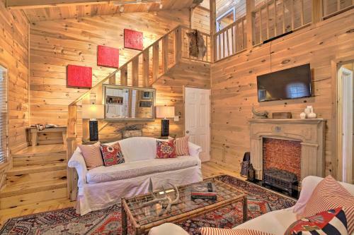 Mtn Abode With Wifi, 2 Mi To Little River Canyon!