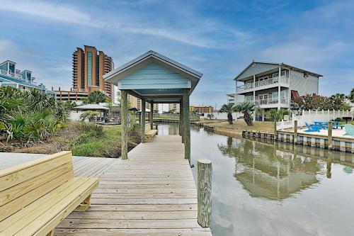 New Listing! Lagoon-front Townhouse With Pool, Deck Townhouse