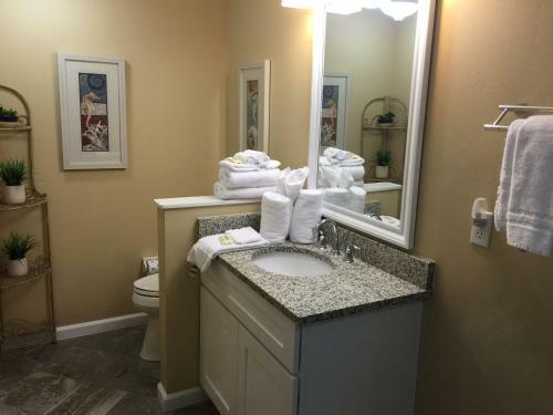 Tropic Isle By Gulf Shores Rentals