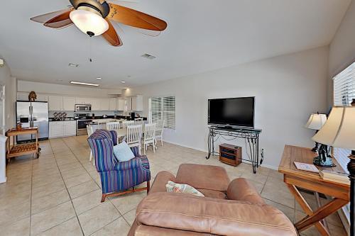 1387 W Lagoon Ave Home