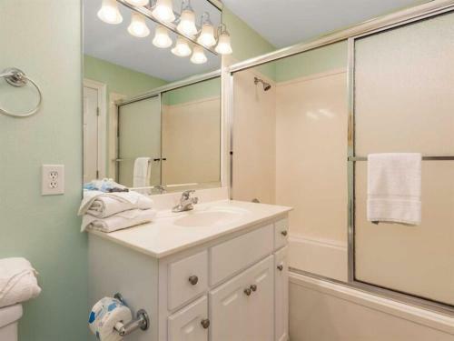 Erica's Sandpiper By Meyer Vacation Rentals