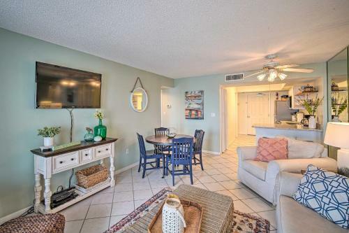 Apartamento Cozy Beachfront Escape With Pool And Gulf Access!