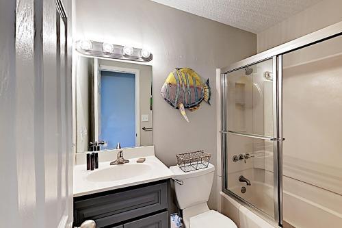 Apartamento New Listing! Blue Heron: 2 Lagoon-front Units Duplex