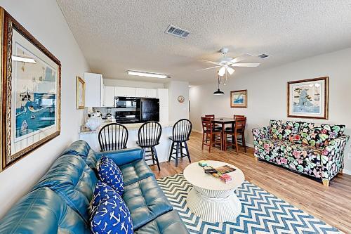 Apartamento New Listing! Blue Heron: 2 Lagoon-front Units Duplex