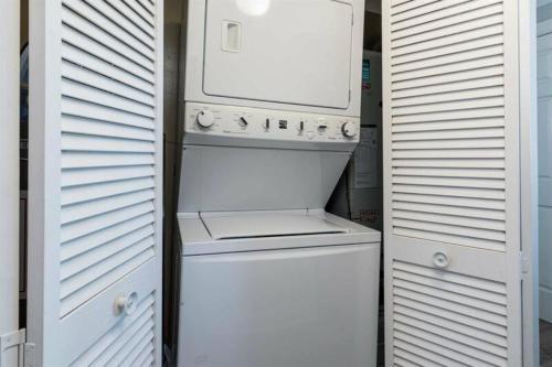 Aqua 99 By Meyer Vacation Rentals