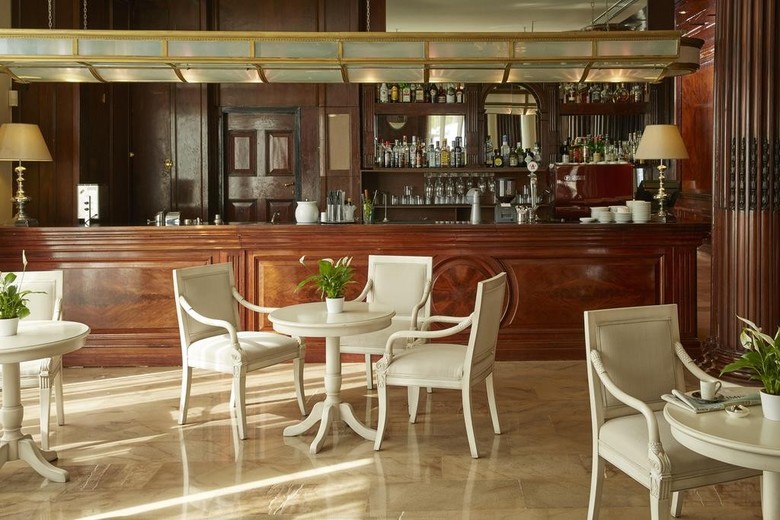 Aquis Mon Repos Palace Arthotel