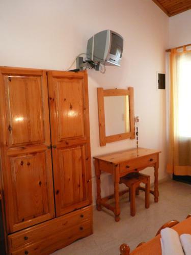 Athina Apartments