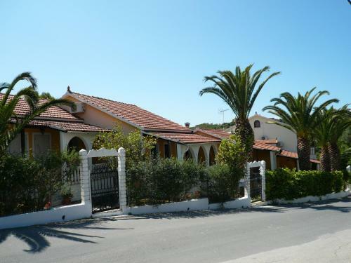 Athina Apartments