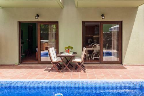 Arhontika Villas