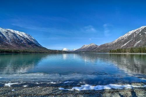 Peaceful Mountain-view Home - Walk To Kenai Lake!