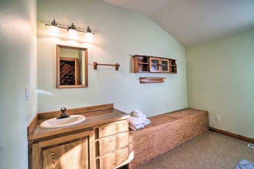 Cozy Kenai Cabin, Great For Groups And Families
