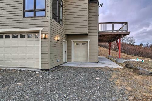 Modern Anchorage Home With Stunning Mtn Views!