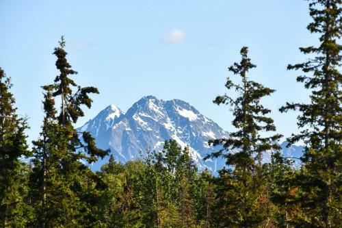 Legacy Mountain Lodge 40-acre Ranch With Views!