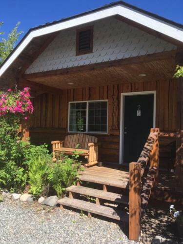 Lodge Denali Fireside Cabin & Suites