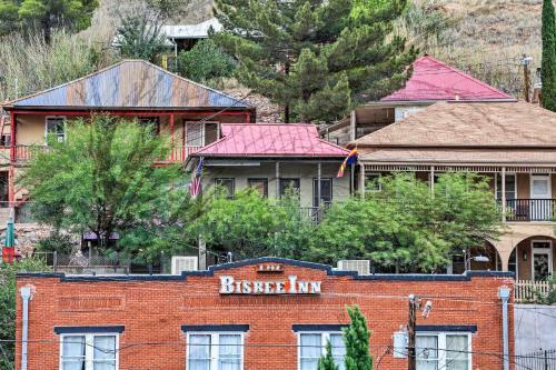 Home With Gas Grill - Walk To Bisbee Brewing Co