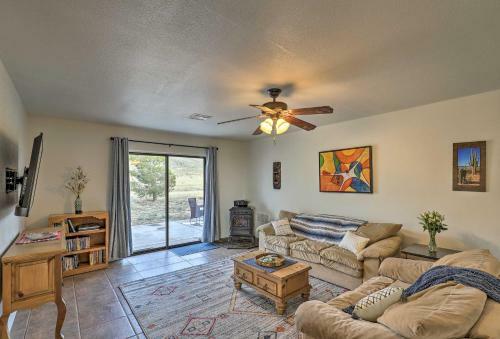 Elgin Home With Mountain Views About 3 Miles To Wineries!