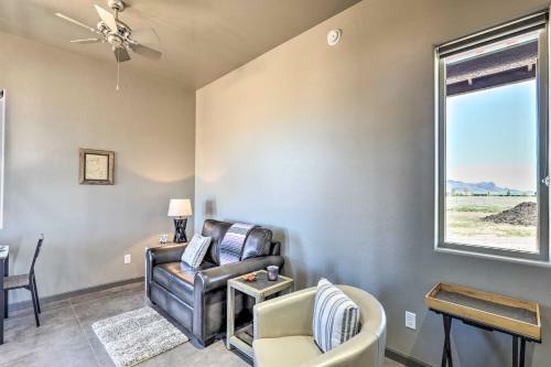 Modern Elgin Home Walk To Wineries And Pets Welcome