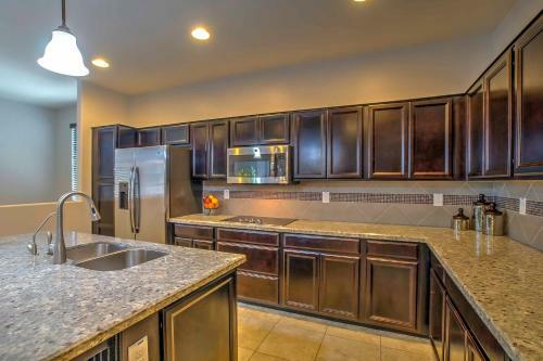 Serene Gilbert Home Walk To Pool, 5 Mi To Santan