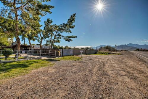 Tolleson Cottage On 1 Acre, 2 Miles To Ism Raceway