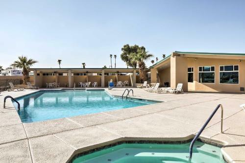 Quiet Escape Steps To Lake Havasu With Views And Grill!