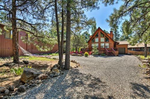 Modern Munds Park Home With Loft, Deck And Fire Pit