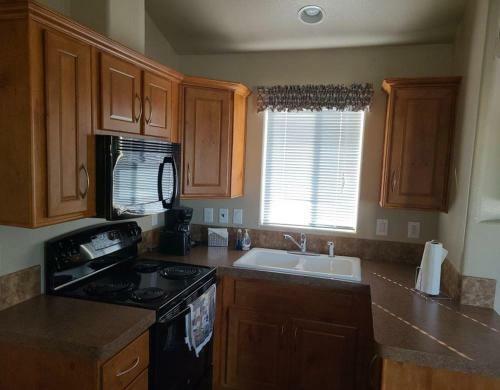 Mesa Spirit Park Model Premium 3 - Entire Home 55 Plus Community