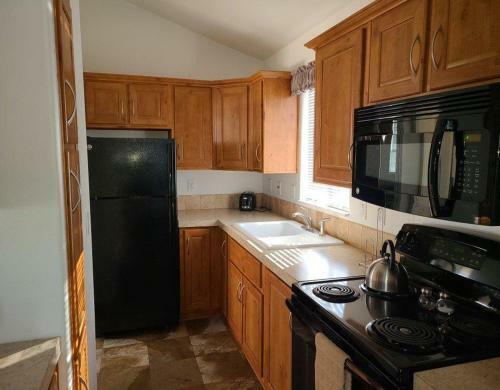 Mesa Spirit Park Model Premium 3 - Entire Home 55 Plus Community