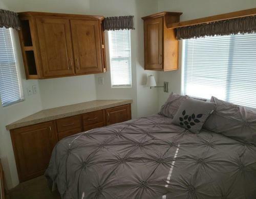 Mesa Spirit Park Model Premium 3 - Entire Home 55 Plus Community