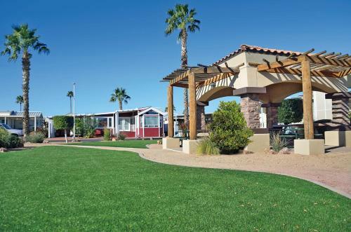 Mesa Spirit Park Model Premium 3 - Entire Home 55 Plus Community