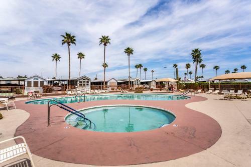Mesa Spirit Park Model Premium 9 - Entire Home 55 Plus Community