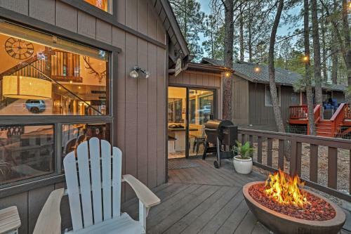 Animal Hill Retreat With Deck And Fire Pit!