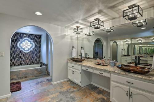 Southwestern Escape With Pool - 3mi To Tpc Scottsdale