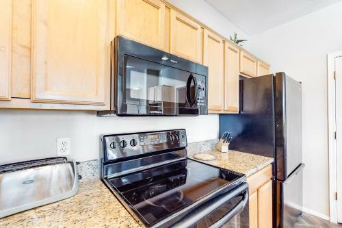 Vistoso Condo #218c