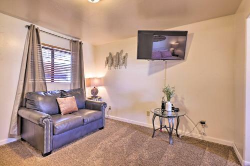 Home With Fire Pit And Yard Less Than 3 Miles To Lake Powell
