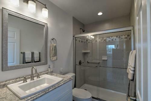 Apartamento Peaceful Phoenix Bungalow With Grill And Pool Access!