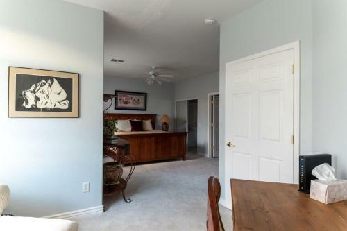 Sunset Sanctuary 3br By Casago