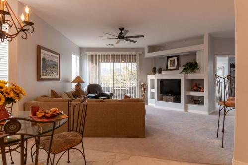 Sunset Sanctuary 3br By Casago