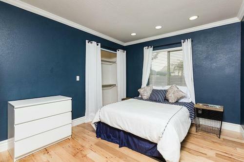 Everett Street Retreat