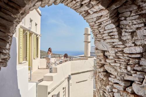 Crossroads Inn Traditional Lodging