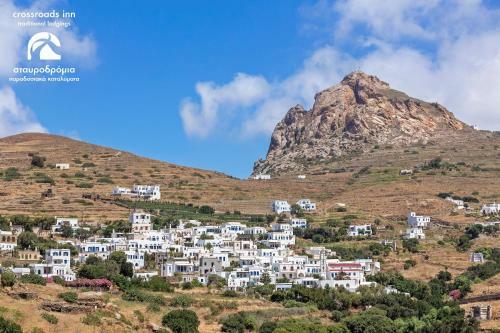 Crossroads Inn Traditional Lodging