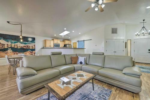 Modern Retreat With View, 9 Mi To Wahweap Beach