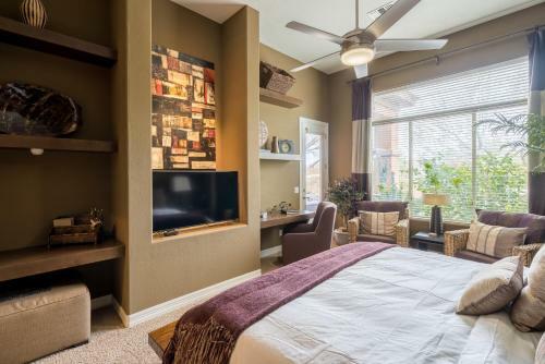 All-suite Home Located In North Phoenix Home