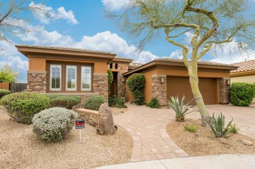 All-suite Home Located In North Phoenix Home