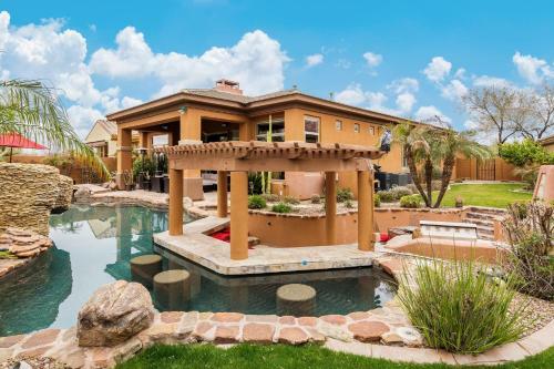 All-suite Home Located In North Phoenix Home