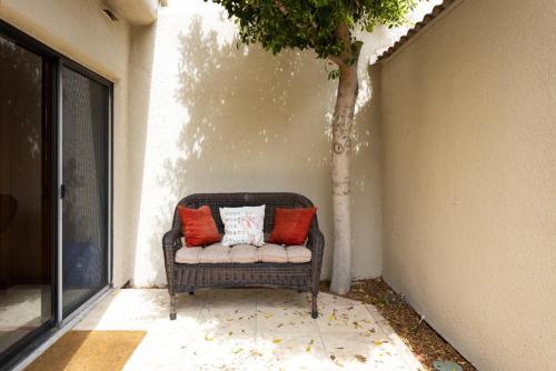 New Listing! ?phoenix Rose? On The Fairway Townhouse