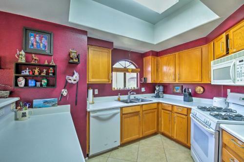 Apartamento Resort-style Condo - 15 Miles To Downtown Phoenix!