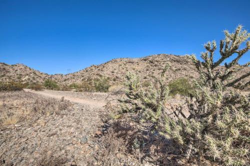 Quiet Desert Refuge With Mtn Views - Walk To Trails!