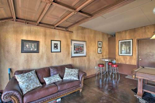 Phx Gem With Game Room And Private Pool Pets Welcome!