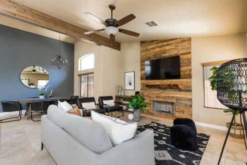 Scottsdale - 5821 E Aire Libre Ave